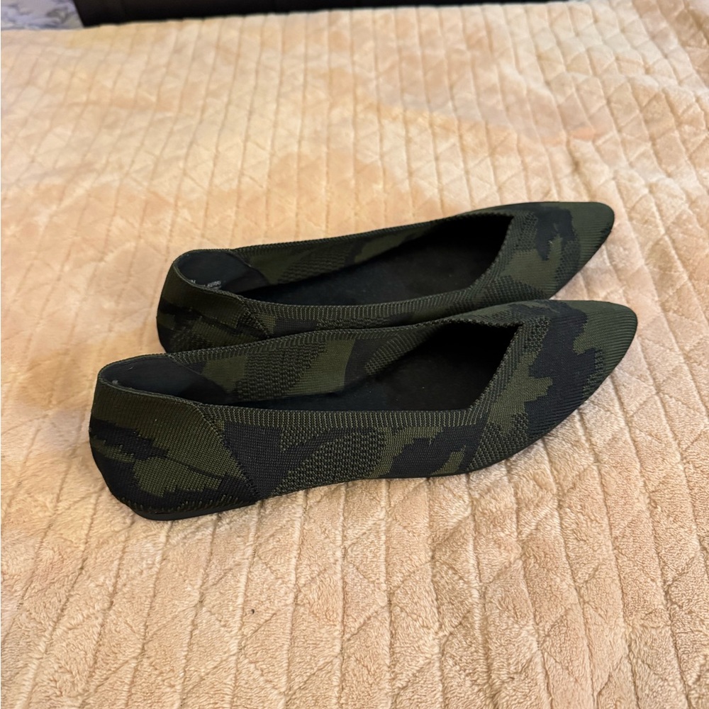MIA “Kerri” Women's Flats - Picture 4 of 5